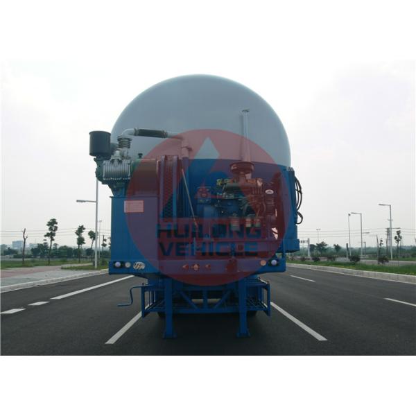 Diesel Engine 40000 L Dry Bulk Tanker 3 Axle Bulk Cement Tanker Strong Bearing