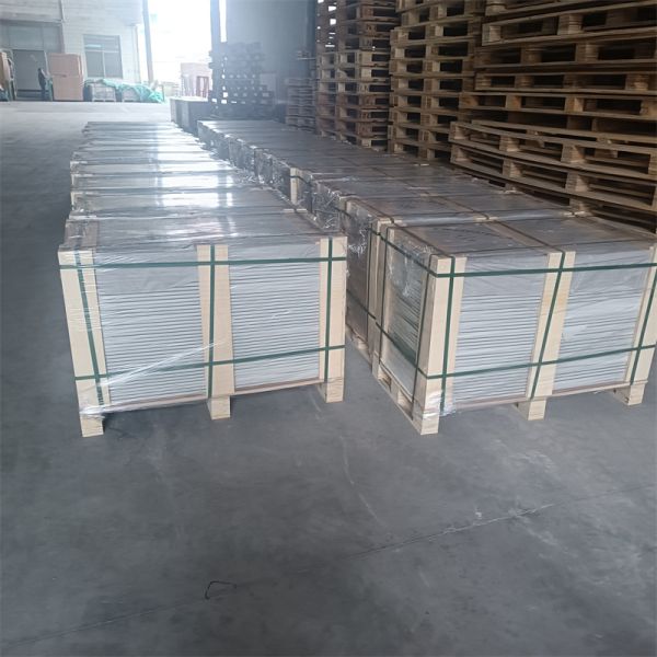 Energy Saving Patterned Tempered Glass Customized Clear Textured Glass Sheets