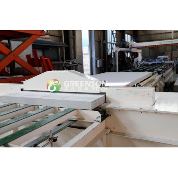 Industrial High Efficiency Plasterboard Strip Cutter For Dust Free Cutting And 100mm Wide Slats Production