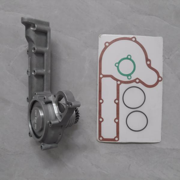 Deutz TCD2015V08 Diesel Engine Parts Water Pump