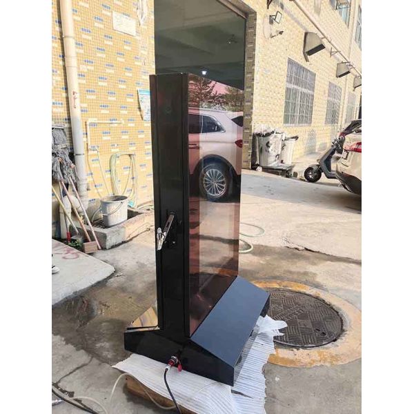 Customized 43-inch Commercial Smart Outdoor Lcd Digital Signage With Unique Appearance