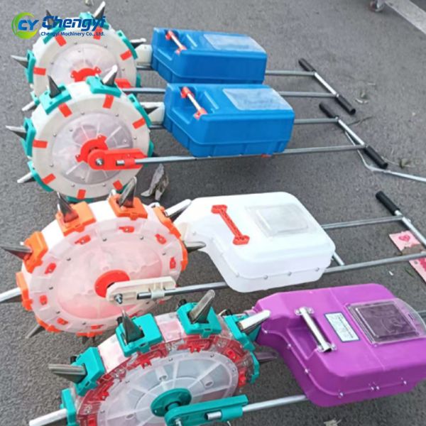 Agricultural Hand Push Fertilizer Spreader Corrosion Resistant Precision Feed