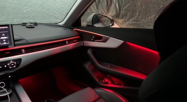Iluminação ambiente RGB Controle central perfeito+Quatro portas (escultura de rádio) para Audi A4 (2017-2023)