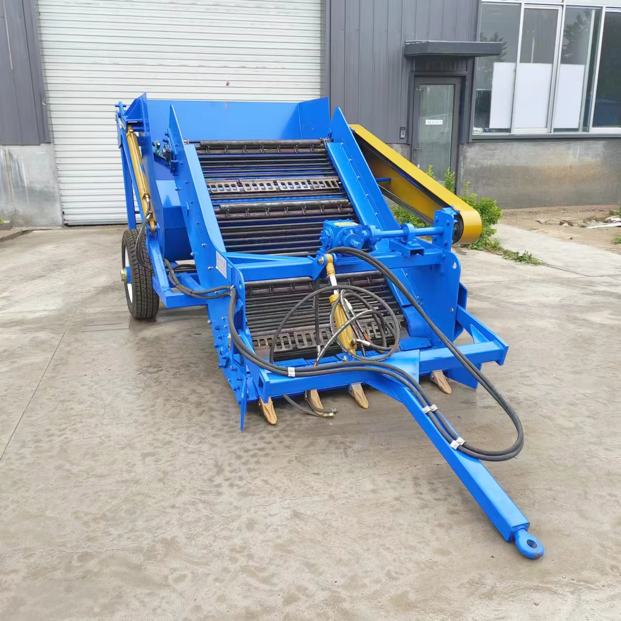 4USJ-1500 Stone Picker