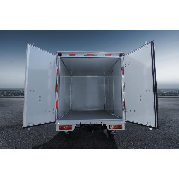 Foton Euro 2 Diesel 10 Ton Van Box Cargo Truck Light Truck For Food Traxportation