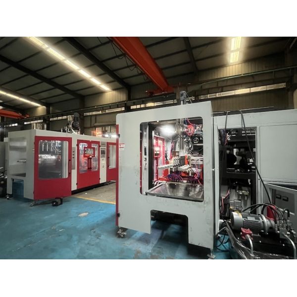 15 KW Screw Drive Power Automatic Blow Moulding Machine