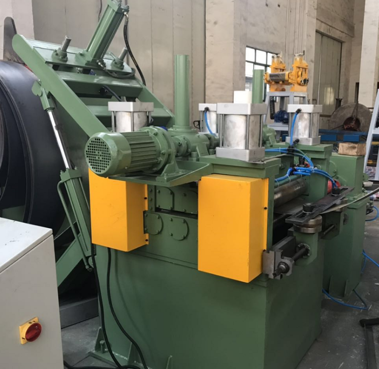 Крен усовика шоссе столба c формируя машину w испускает лучи 55kw гидравлическое