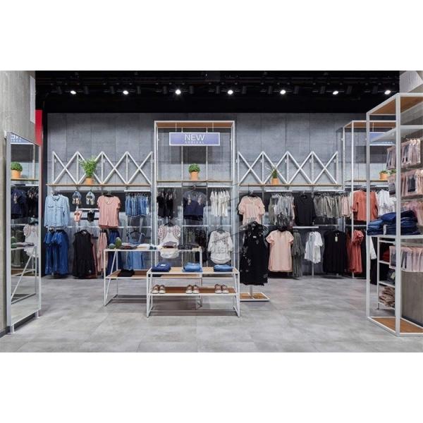 Boutique Men Garments Shop Display Furniture Power Saving Electroplate