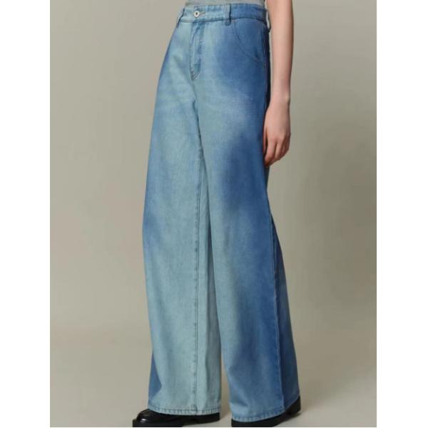 Loose-fit wide-leg design with mid-high waist