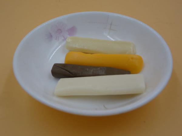 O saco longo 5g da forma ordenha doces em borracha/doces macios original fresco do leite