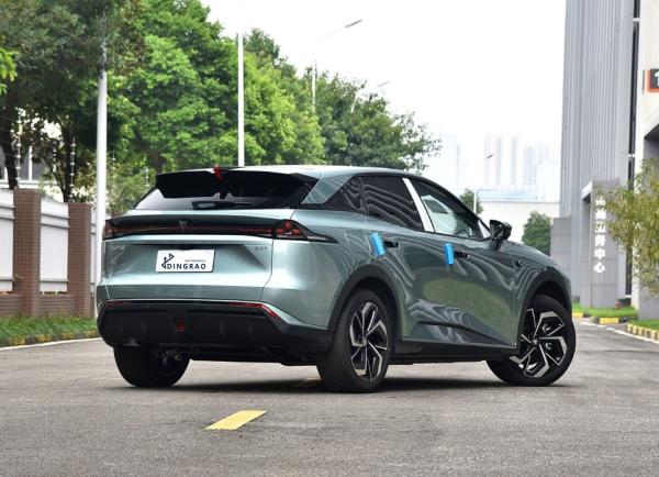 2025 Smart Sport Changan Deepal S07 Middle SUV Motor Power Petrol Fuel Car