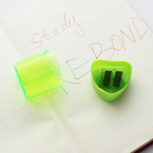 office and school stationery fluorescent green small plastic sharpener