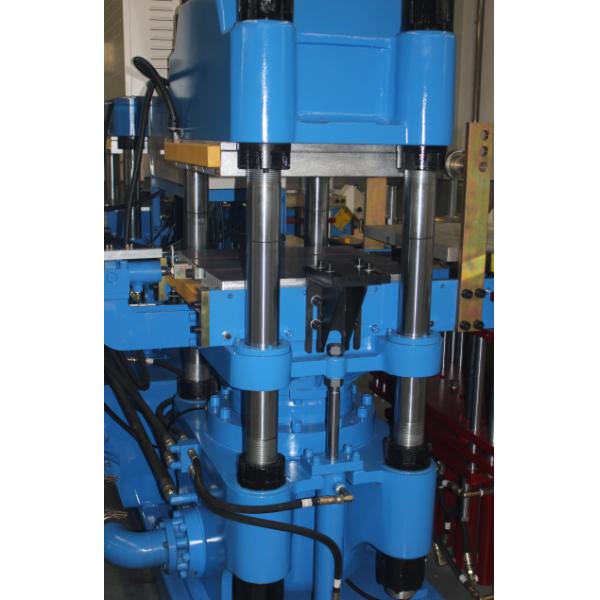 Table 550X560mm stroke 250 vulcanizing machine production blue and white silicone shell