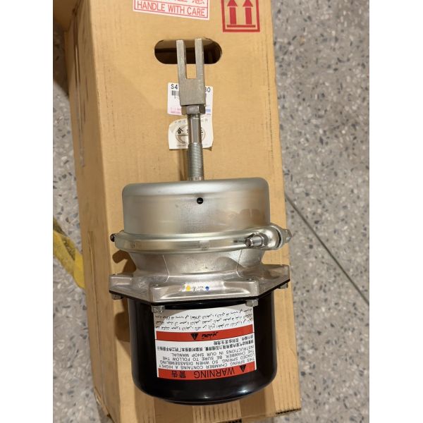 S4785-04380 S4785-04310   Brake cylinder LH/RH FOR HINO 700