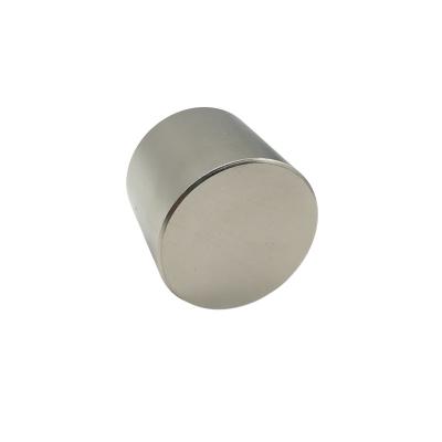 Customized Cylindrical Neodymium Magnets With Nickel Coating Durable
