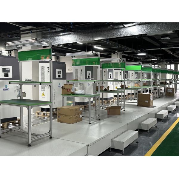 DC EV Charger 80kW Fast Charging Pile Equipped with LCD Display Delivering and Quick Electric Vehicle Charging Solutions