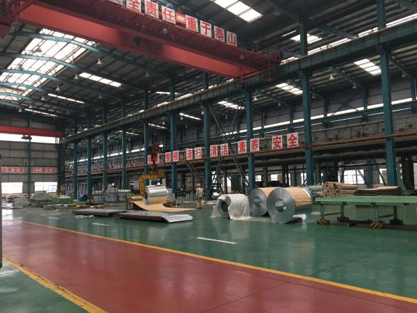 Hot Dipped Galvanized Sheet Metal Coils / GI Steel Coil Grade DX51D ZINC 40G-180G