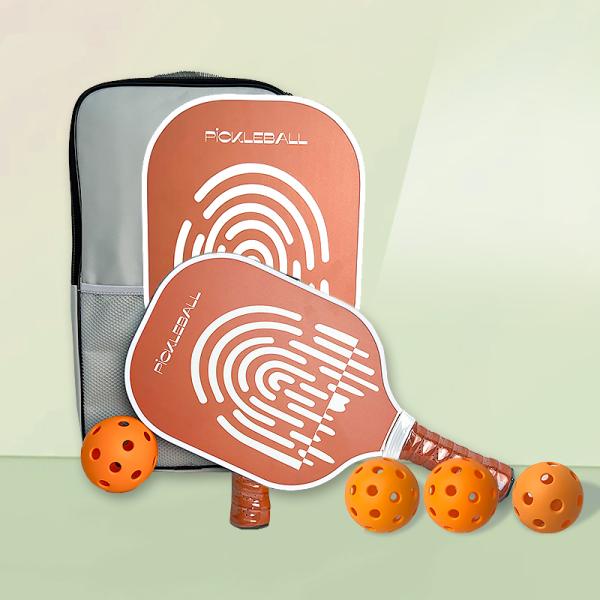 Набор с 4 деревянными веслами, 4 шарами и сумкой для ношения.