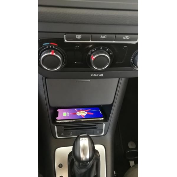 In Car Wireless Charger with qi For Volkswagen/ VW Tiguan fast chargers 10W in car chargers with 3 coils