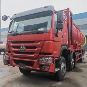 Sinotruck Howo Vacuum Vac Septic Pump Sewer Sucker Tank Truck Tanker