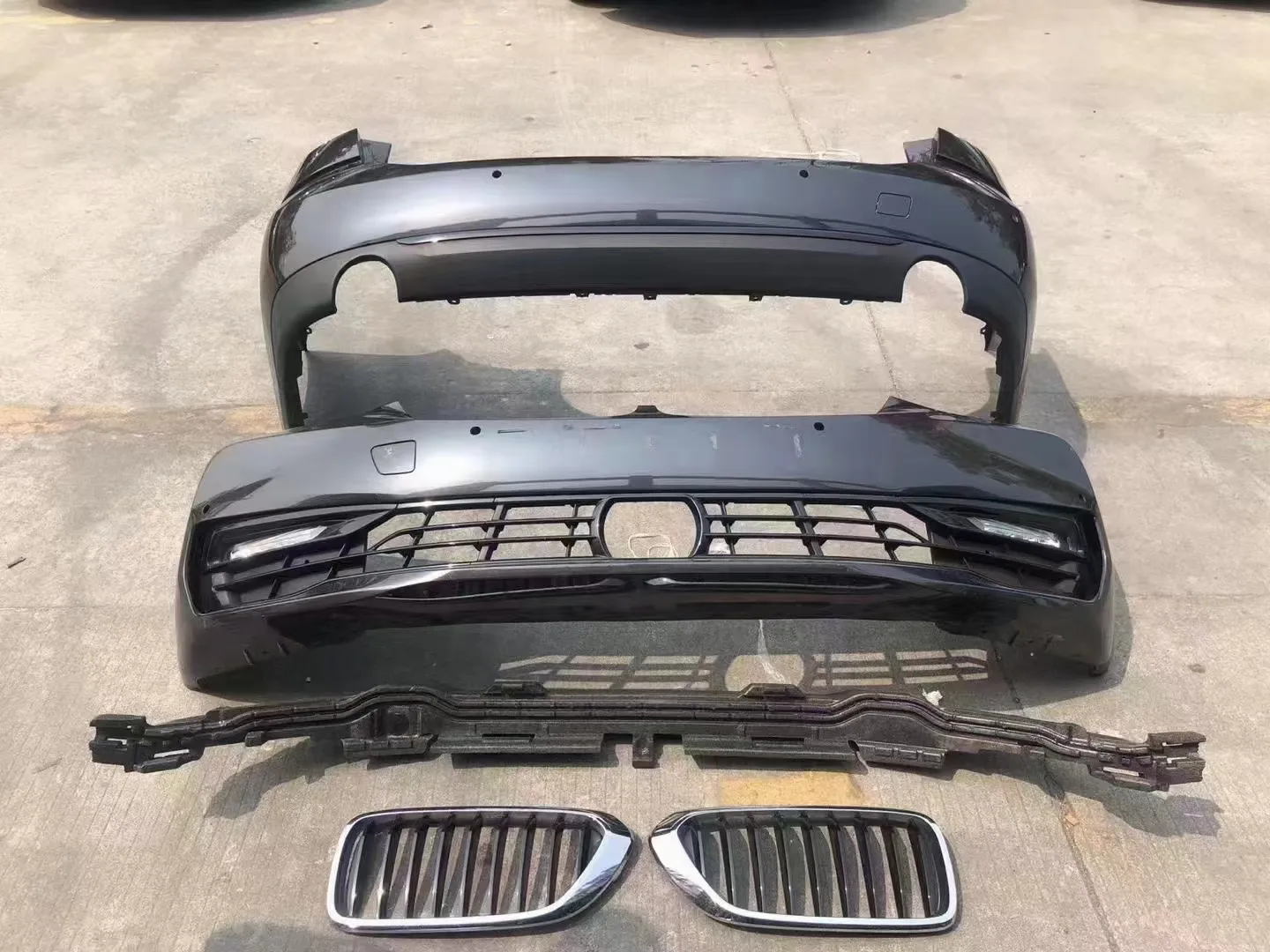 51117332677 51117343203 2013-2016 BMW 5 серии F10 F11 Передний бампер