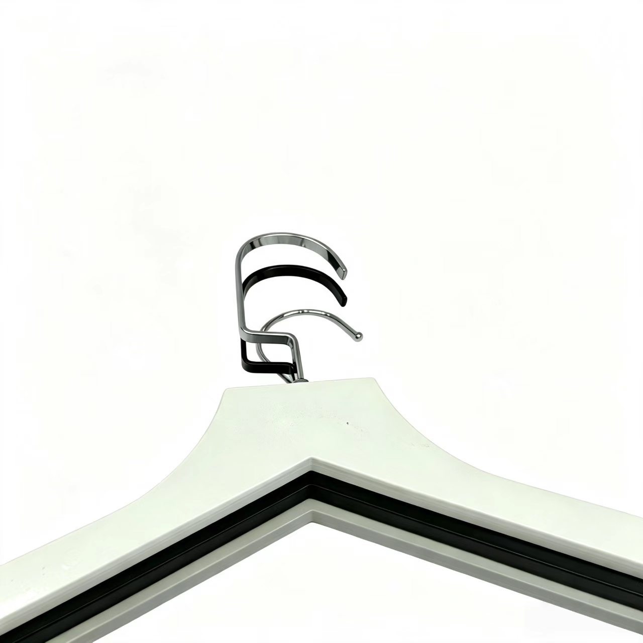 Non-slip mark-free plastic clothes hanger with 43cm length and wide shoulders for garment stores