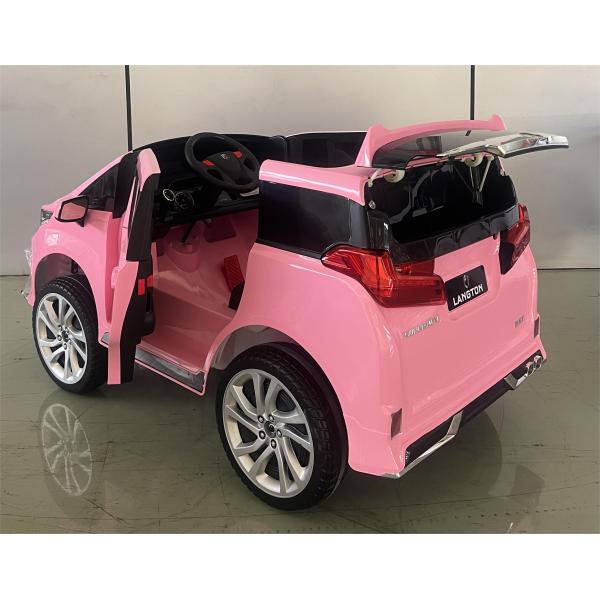 Niños de 3 a 8 años montan un auto eléctrico de batería con control remoto