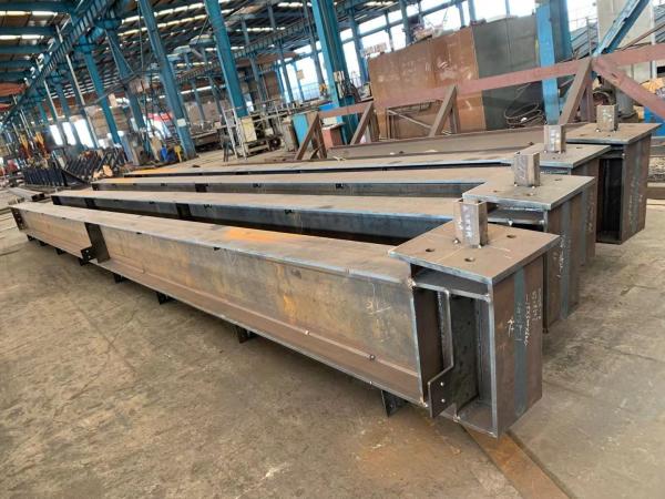 Q355 Light Industrial Steel Structure Beam For Warehouse 11 Meters