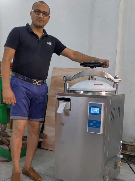 50L LCD Display Quick Open Door Vertical Laboratory Autoclave