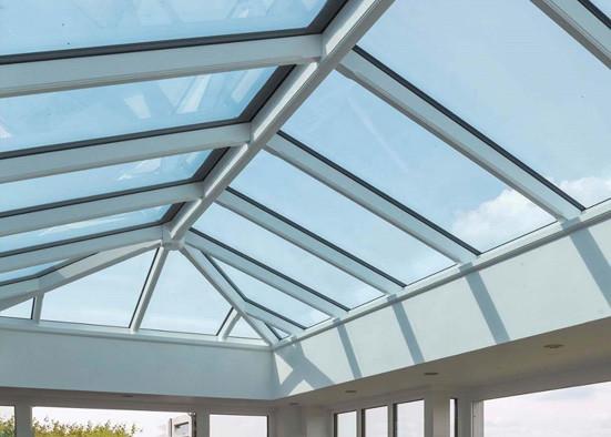3-12mm Low Iron Tempered Glass , Ultra Clear Float Glass For Decorative / Furniture