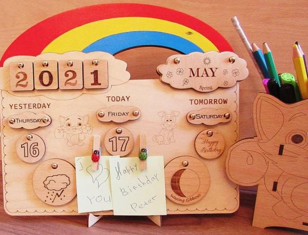 Home Wooden Calendar Kid Montessori Calendar Organizer School Educational Toy