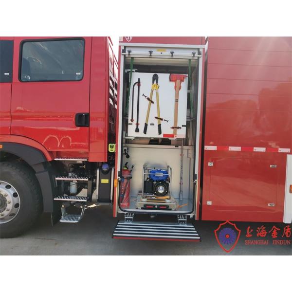 Пожарная машина пены воды привода пожарного насоса 4x2 ISO9001 80L/S с кабиной 2 строк