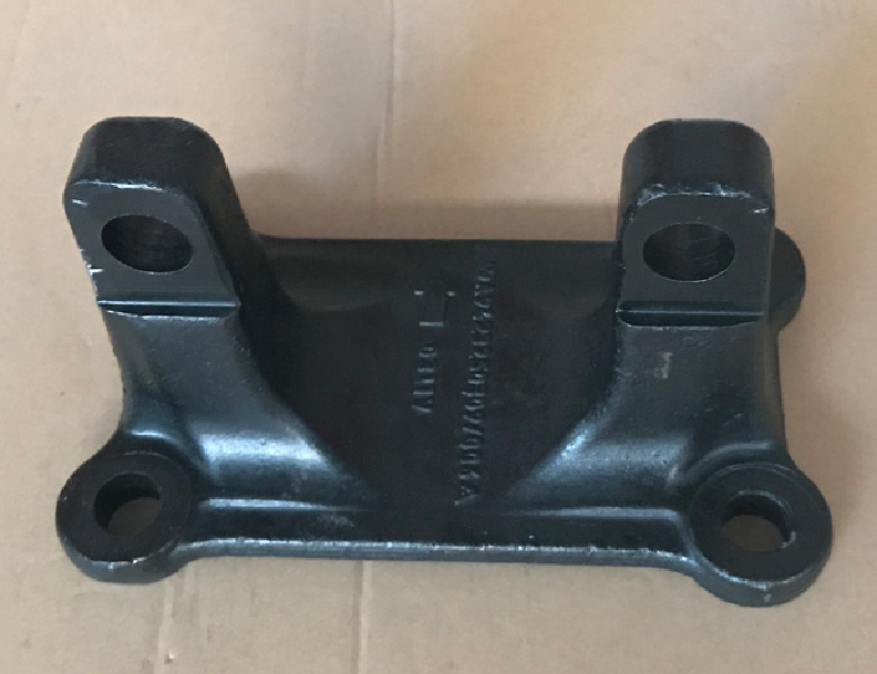 A9423250309 HEAVY-DUTY TORQUE ROD BAR BRACKET BASE COMPONENT FOR BENZ TRUCKS