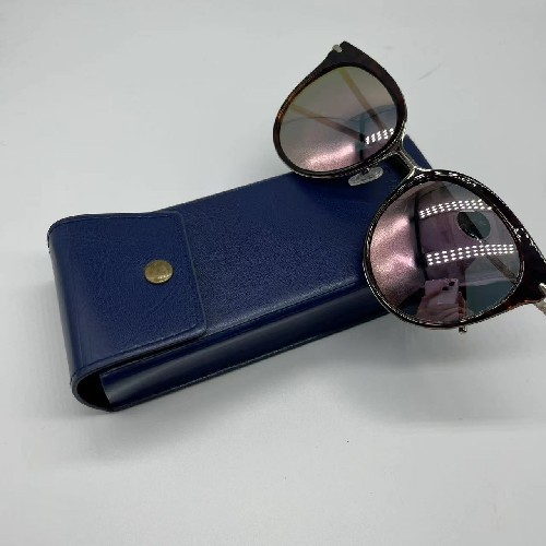 Petite taille portative en métal d'unité centrale de 16.6CM de caisse cuboïde de monocle pour les verres optiques