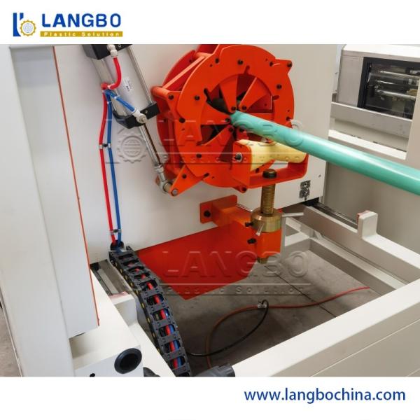 Емкость машины 300kg производства трубы PVC пластиковая/трубка PVC