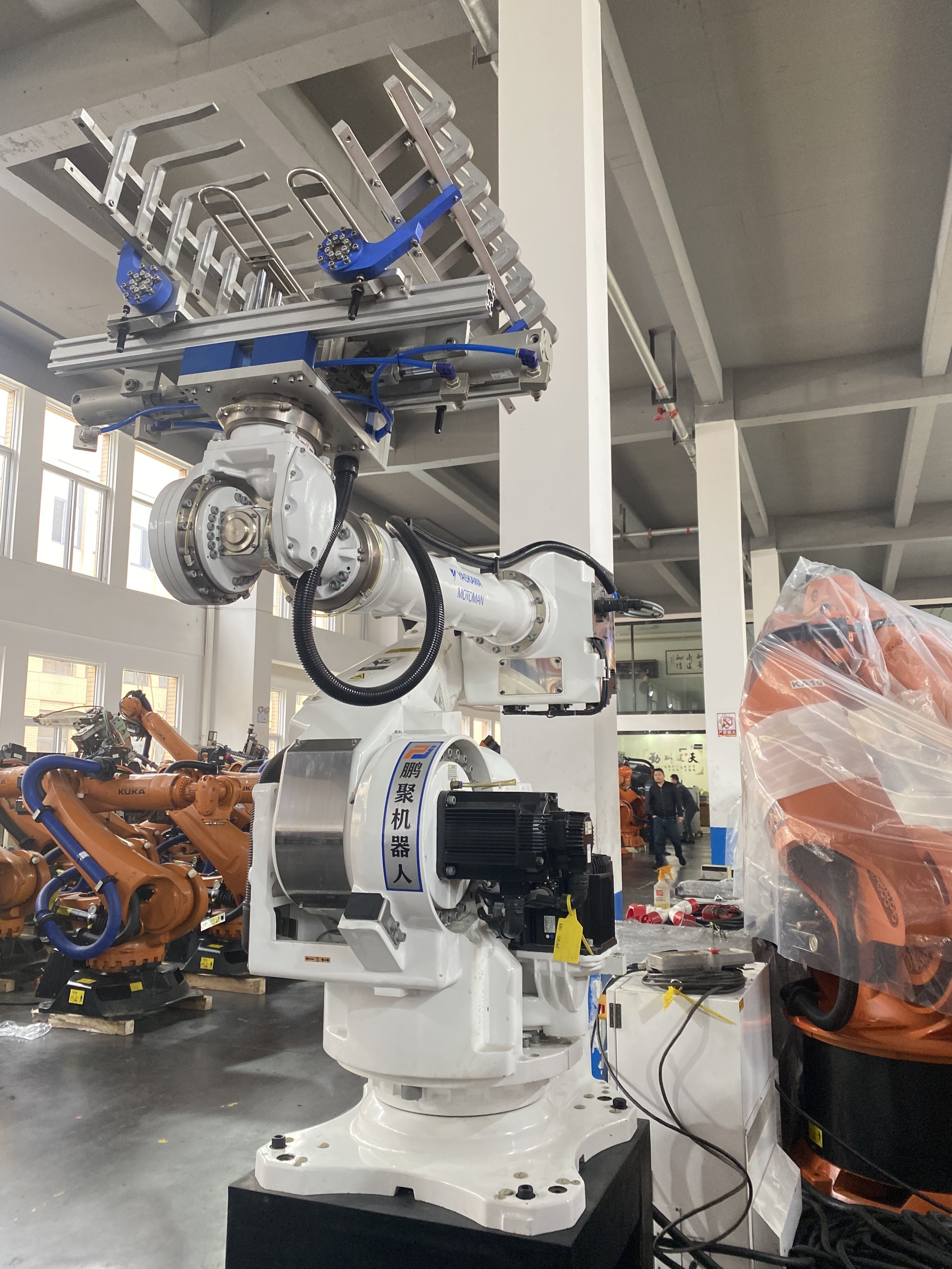 Подержанное Yaskawa осей CR165 регулируя и Palletizing робота многофункциональная 6