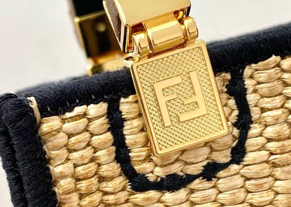 Small Square Bag  Pure Hand Woven Handbag Lazy French Style Cross-Body Bag