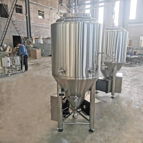 80mm Polyurethane Insulation 300L SUS 304 Conical Fermentor for Beer Fermentation