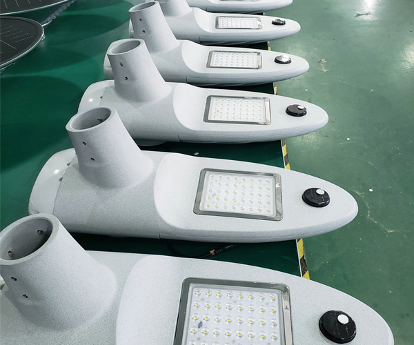 Bridgelux ébrèche 3030 le réverbère solaire mené de RoHS par 120W