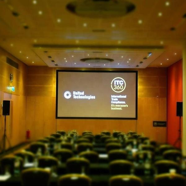 P0.7 P0.9 P1.25 P1.5 P1.6 P1.875 P2 P2.5 Indoor LED Video Wall / Indoor Led Display Screen