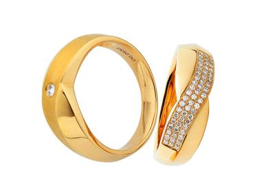Glaring Group Sets OEM ODM Engraved Wedding Bands For Couples