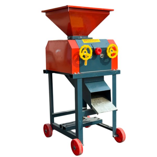 Iron Corn Grits Making Machine 500 - 800kg/h Animal Feed Corn Grit Mill