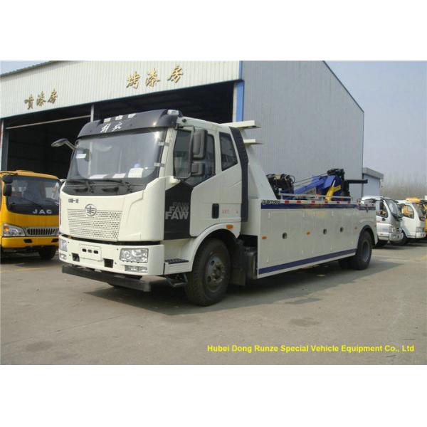 Heavy Duty 12 Ton Wrecker Tow Truck For Car Recovery In City Road , Suburb Way