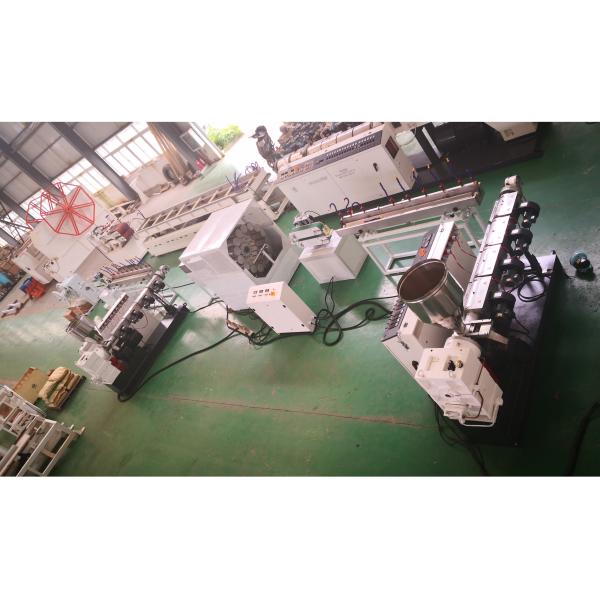 Máquina de extrusão de tubos de PVC de mangueira de jardim transparente macia Linha de produção SJ75/28