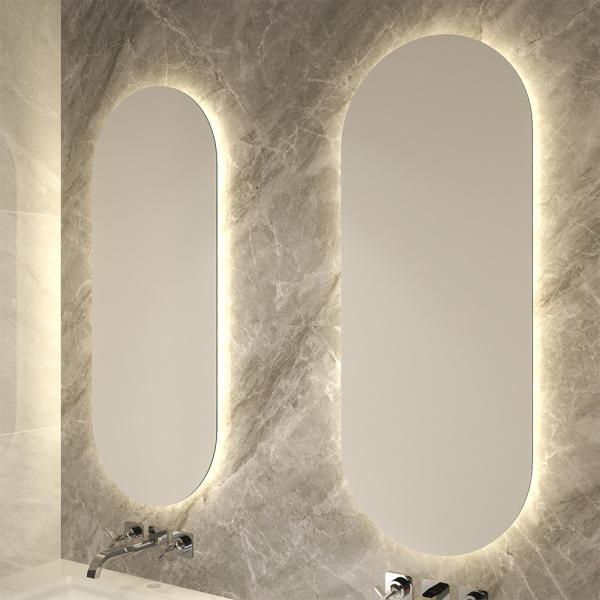 Lumière miroir LED de salle de bain de longueur personnalisable avec luminosité uniforme et fonction antibrouillard pour les hôtels et les appartements