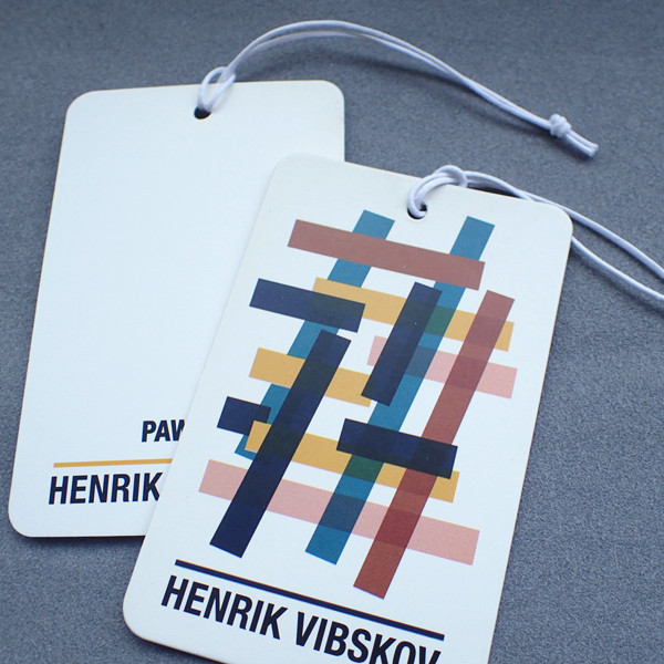 Облегченные 350G бирки качания одежды белой бумаги 0.6mm