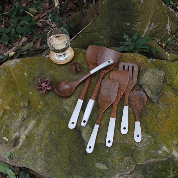 White Handle Wooden Shovel Wooden Spoon Nonstick Frying Wooden Shovel Kitchen Cooking Set