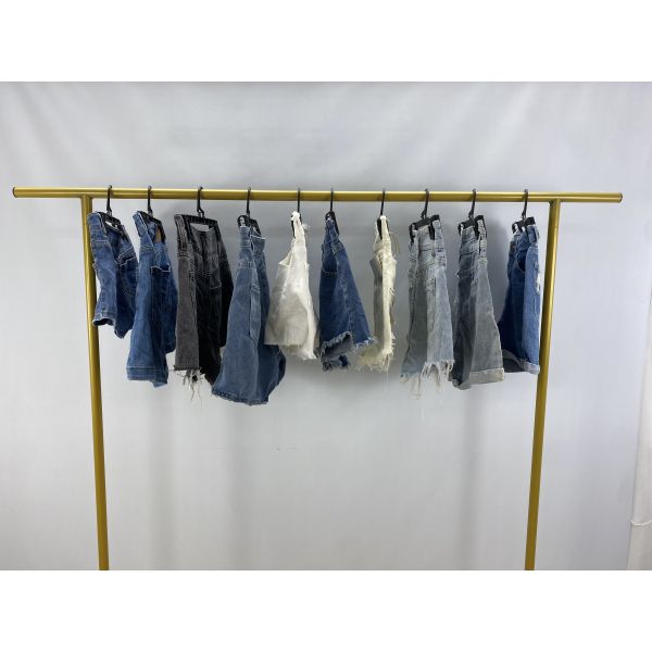 Fashionable Versatile Used Winter Clothing Winter Women's Cattle Three Part Mixed Size