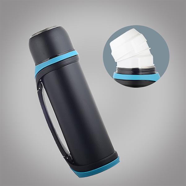 Sports Design Large Capacity 2QT 64oz Vacuum Insulated Bottle With Cup for Hot Drinks