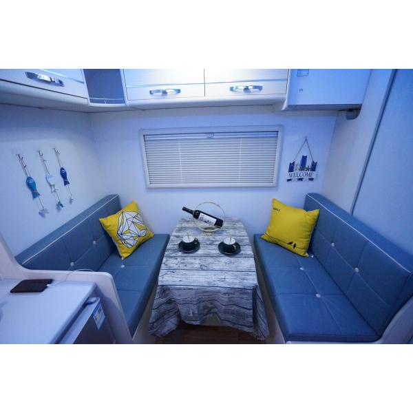 2-6 pessoas do reboque de alumínio do curso da roulotte da fibra de vidro dos reboques do curso com banheiro